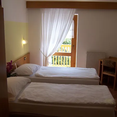 Hotel Alpen Rabbi