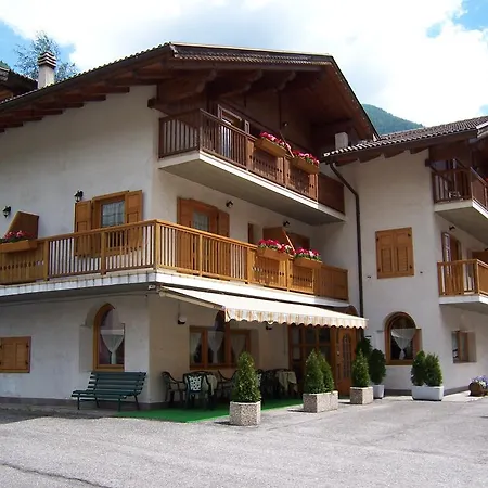 Hotel Alpen 2*